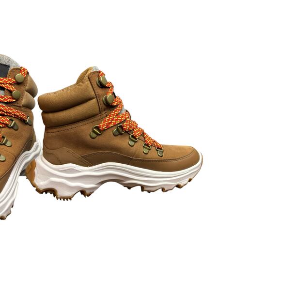 Sorel Kinetic Breakthru Conquest Waterproof Velvet Tan Gum Women’s size 6 - Picture 3 of 8